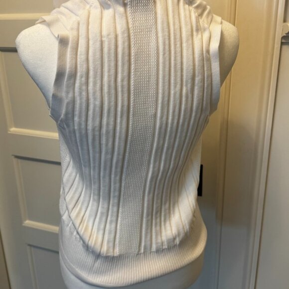 Ahtleta knit quarter zip, sleeveless top- Small - Picture 2 of 7